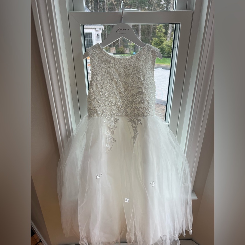 NWT flower girl dress-size 5